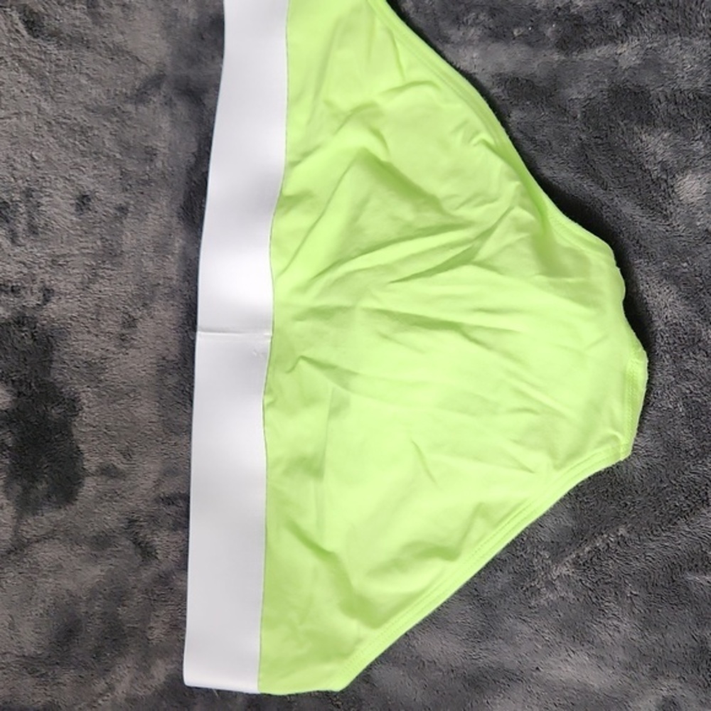 Box Menswear Medium Green Briefs - Picture 2 of 3